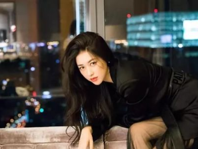 女性牺牲精神的永恒魅力与力量