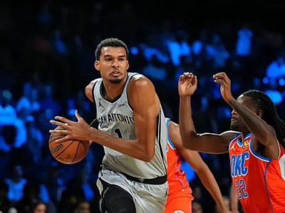 NBA杯半决赛：激战正酣，谁将问鼎巅峰？